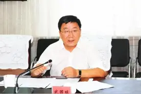 4名厅官同日落马，内蒙古反腐又有“N连发”图片