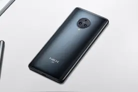 无界瀑布全面屏+12GB+256GB大内存+4D震感，大概是真全面屏5G手机图片