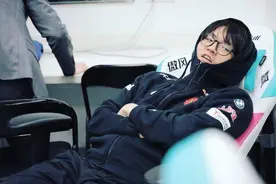 LOL：FPX战队上单金贡无法上场的真正原因图片