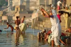 是进化还是免疫？印度人为什么敢直接喝恒河水？图片