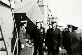 美国海军首次访华，让我们大失所望，我国仪仗队直接撤离图片