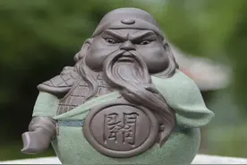 小小的茶宠：茶盘之上，茶汤润之，活灵活现，寓意吉祥，赏心悦目图片