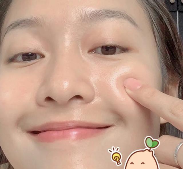 洗澡后擦身体乳没干可以穿衣服不