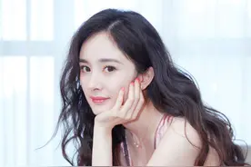 同是28岁生娃，顺产的孙俪和剖腹产的杨幂，两人差距不是一般大图片