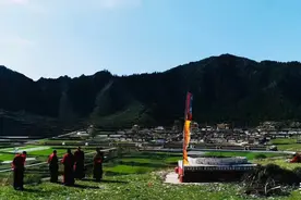 ​神秘大扎寺——冈拉梅朵图片