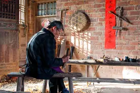 “木匠的斧头，女人的腰”为何不能摸？古人总结的4不摸都是什么图片