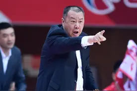 吴庆龙怒斥汪梅遭驱逐：这么多小动作都不吹？图片