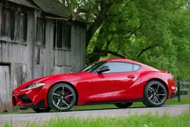 全新丰田牛魔王卖35万起，车迷高呼信仰是时候充值！视频封面