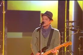 Bruno Mars温柔献唱《Grenade》，不愧是格莱美最大赢家，好听视频封面
