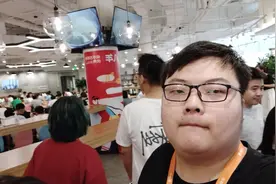 【暑假VLOG】你们印象中的快手总部啥样子？小伙儿带你们看看～