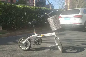 在咸鱼上五十元淘的折叠可变速自行车，而且是名牌，感觉蛮值的视频封面