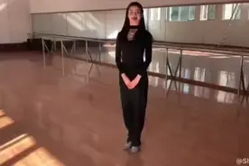 跑步旋转(连续右转步)女士讲解视频封面