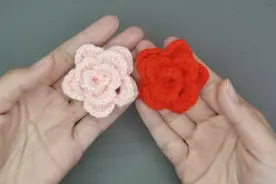 （钩织教程68期）超级简单的山茶花，可做胸针、装饰视频封面