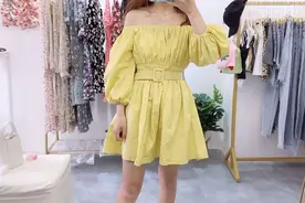 妹妹168的身高来到姐姐店里试衣服，身高差距10公分，谁的效果好视频封面