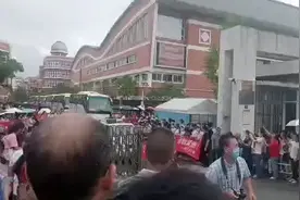 江苏高考前夕，录取率全国倒数第二，家长殷切希望，激动又无奈视频封面