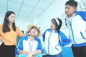 7+1等于多少，答对免写暑假作业，学霸回答等于8却错误视频封面