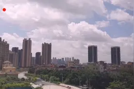 小伙独自一人在广东打工，想念老婆和孩子，二话不说就往家里赶视频封面