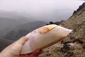 北京海拔2303米的最高山上面包🍞竟然也高反，袋子都要胀爆了视频封面