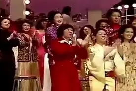 她真是纯粹的人，无论唱歌演剧长相性格，都印证了这一点视频封面