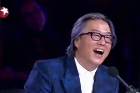 收废品大叔跳舞被当成神经病 一段表演结束全场评委都被惊艳