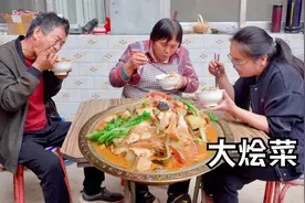 下雨天，炖一锅家常大烩菜吃，暖胃又暖心！视频封面