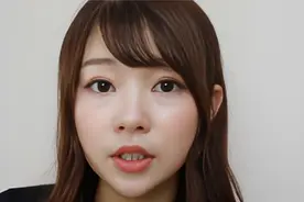 实拍日本美女生产全过程，看到医生挤压肚子那一刻我害怕了