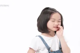 孩子几岁可以使用牙膏？专家给你支招，赶紧来学吧视频封面