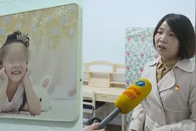 “独居”女孩引关注，记者实地走进女孩家庭，了解她的生活现状视频封面
