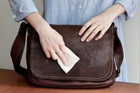 皮包不管多脏多旧，立马学会这诀窍，去污快速还不伤包，方法真棒