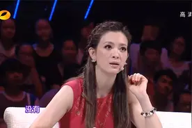 奇舞飞扬：男选手表演孔雀舞，以假乱真，还以为是杨丽萍在跳舞视频封面