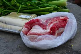 1块猪肉4张豆腐皮，这样做豆皮卷肉，鲜美好吃又营养，你吃过没？视频封面