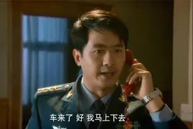 成长：军人丈夫正在接红色电话，妻子任性挂断，丈夫直接一巴掌