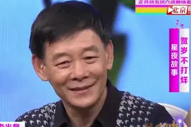 主持人带来过年必备水果：柿子，柿子落下白猫变花猫，太可乐了视频封面