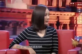 小糯米与刘恺威合唱，当场父女温馨互动，网友：完全是位小美人。视频封面