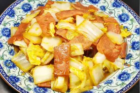 教你用培根炒娃娃菜，脆爽的娃娃菜加上咸香的培根，别提多好吃了