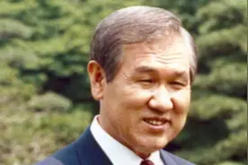 韩国前总统卢泰愚病逝：任内完成中韩建交，曾赴山东寻根视频封面