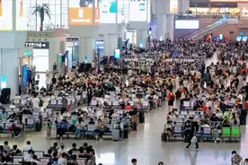 南京南站和西安北站，到底谁才是亚洲第一大高铁站？视频封面