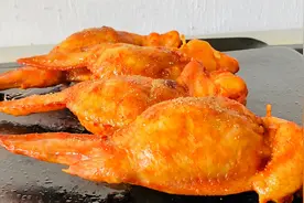 鸡翅包饭做法这么简单，剔骨很容易，学会不用出去吃了，鸡肉鲜嫩