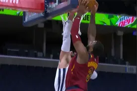 【球星集锦】瓦兰17分10篮板3助攻1抢断2盖帽，吃饭睡觉打庄神视频封面