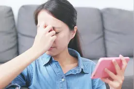 眼睛刺痛是什么原因？医生告诉你怎么办视频封面