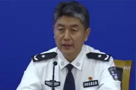 公安部：父母投靠子女户口迁移年底将实现跨省通办视频封面