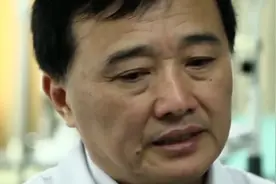 眼科医生回忆最后一次见姚贝娜场景，当场落泪，两人互动让人动容视频封面