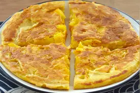 芒果加2个鸡蛋，这样做比蛋糕好吃，不用烤不用蒸，早餐必备美食