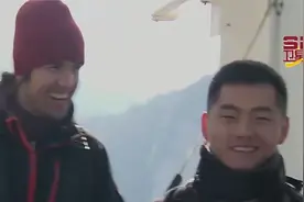 张家界大峡谷：300米垂直高度，挑战世界最高蹦极！现场！视频封面