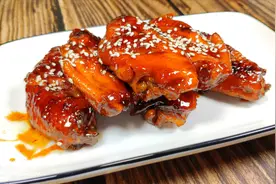 六个鸡翅，一瓶可乐，教你做可乐鸡翅，软嫩香甜可口