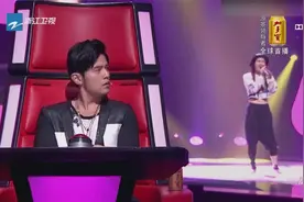 好声音：陈梓童一开口，杰伦眼睛都亮了，改编版《双截棍》不错哦视频封面