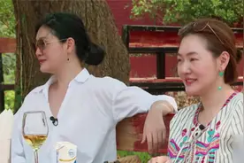 大S小S吃饭场面：小S大口吃红烧肉，大S吃咖喱饭赞不绝口！视频封面