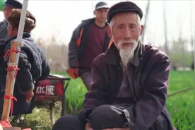 养老好消息！国家放大招，老年人以后养老不怕受欺负！早该如此了视频封面