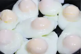 原来水煮荷包蛋这么简单，各个圆嫩漂亮零失败，方法供大家参考！