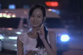 温柔的诱惑：教授带漂亮女学生出席饭局，女学生却没想象中的单纯视频封面